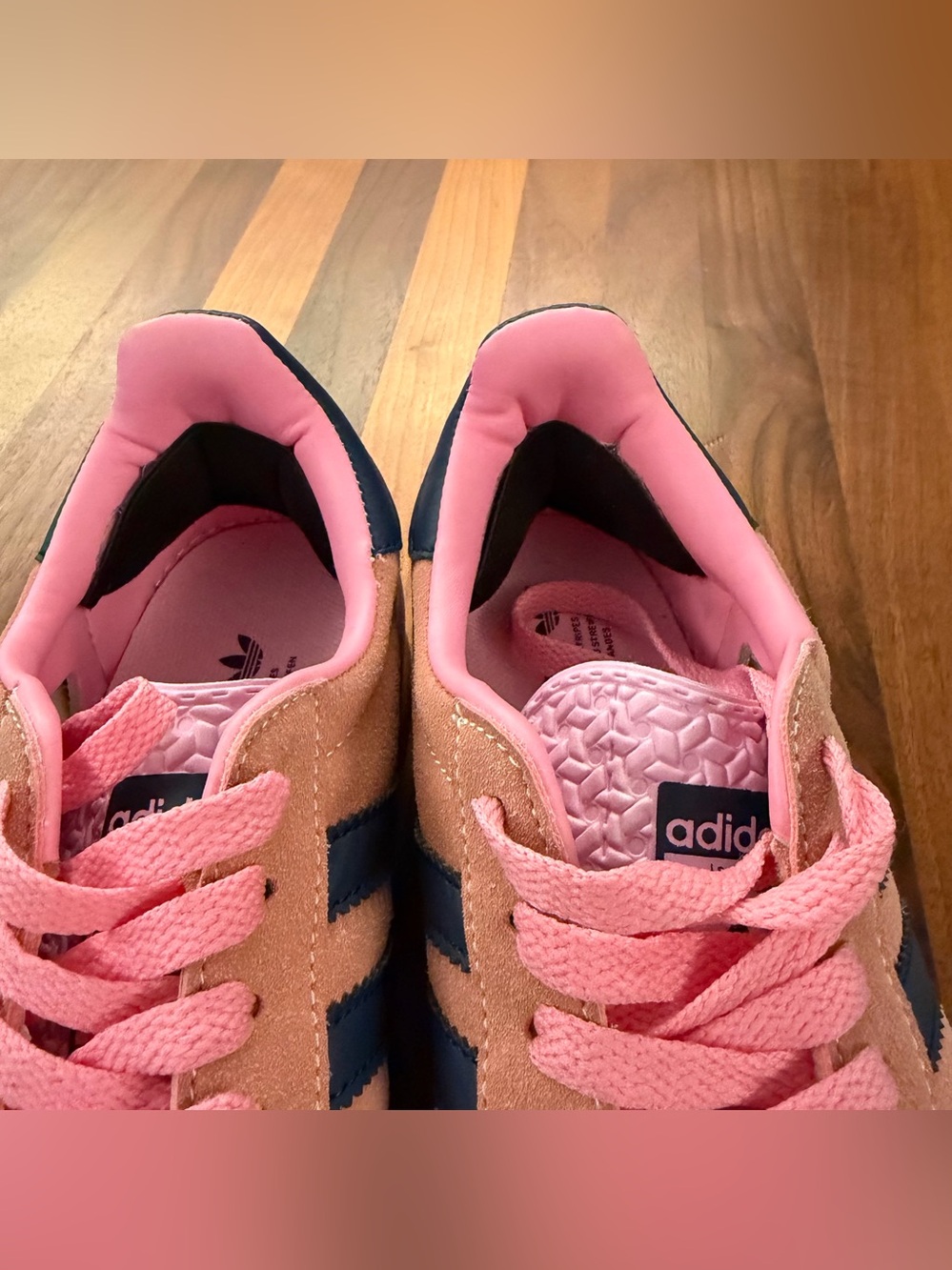 adidas Bold Gazelle Pink Gum 7.5 (fits 8-8.5) - Picture 4 of 5